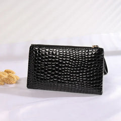 Retro Stone Pattern Leather Clutch